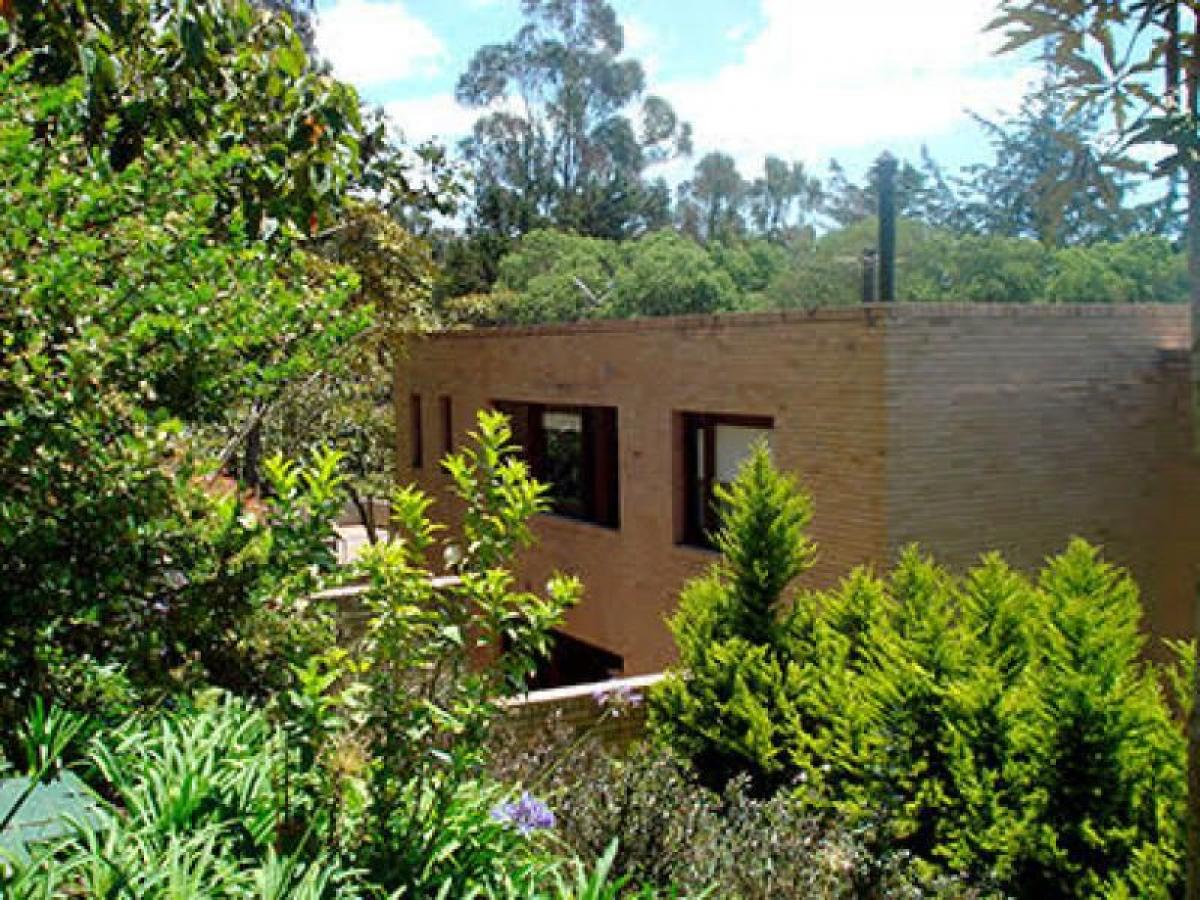 Дом с 3 спальнями в Богота, Колумбия № 14794