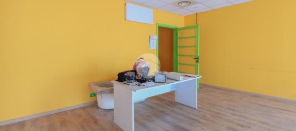 135m² Office in Vaprio d'Adda, Italy No. 275910 13