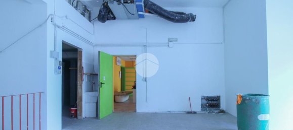 135m² Office in Vaprio d'Adda, Italy No. 275910 17