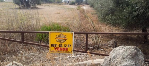 4 rooms House in Noto, Italy No. 66876 6