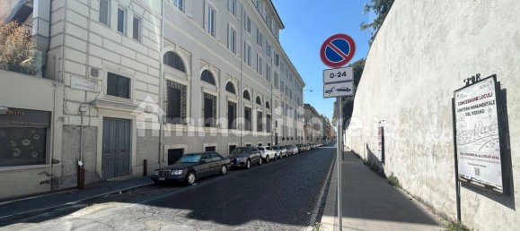 1 room Commercial property in Rome, Italy No. 89480 26