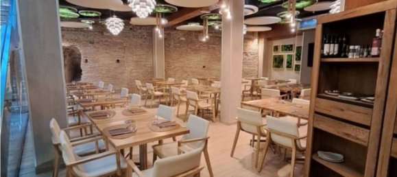 1 room Commercial property in Rome, Italy No. 89480 14