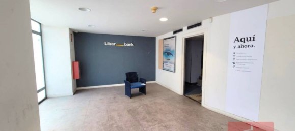 Propiedad comercial en Santander, Spain 337 m² No. 88992 3