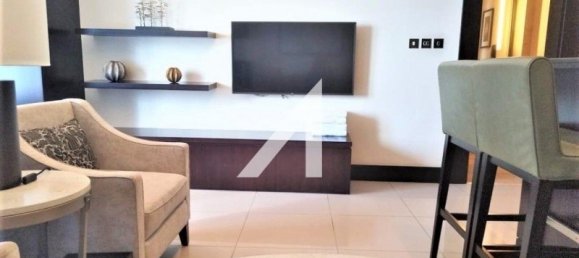 Studio in Dubai, UAE No. 64716 2