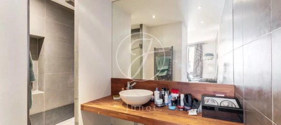 2 bedrooms Apartment in Paris, France No. 172831 8