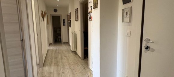 5 rooms Apartment in Arezzo, Italy No. 269448 8
