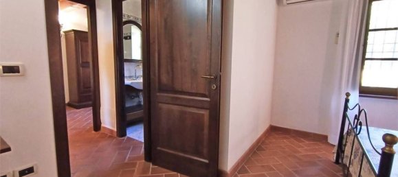 9 Schlafzimmer Haus in Massa Marittima, Italy, Nr. 221936 18