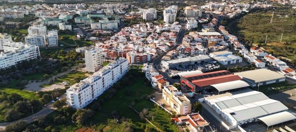 2 Schlafzimmer Villa in Portimao, Portugal, Nr. 120044 8