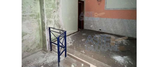74m² Commercial property in Melito di Napoli, Italy No. 9486 5