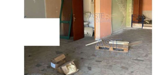 74m² Commercial property in Melito di Napoli, Italy No. 9486 3