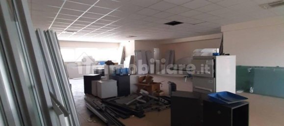 Офис с 1 комнатой в Сареццо, Италия № 7286 16