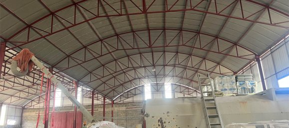 Склад с 8 комнатами в Латина, Италия № 68525 4