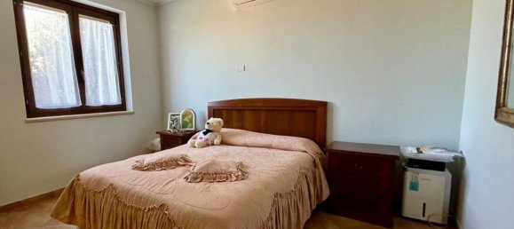 6 rooms House in Bracciano, Italy No. 11112 26