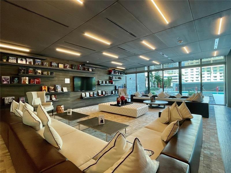 49.05 m² propiedad comercial en venta en Miami, Miami-Dade, Florida, USA № 613215