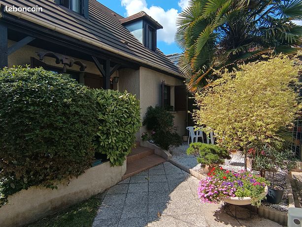 3 bedrooms House in Houilles, France No. 279530