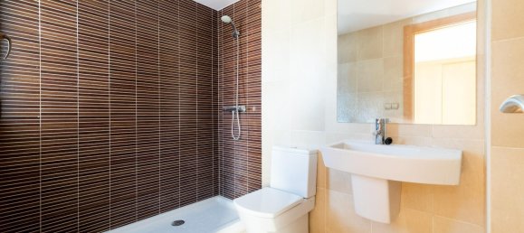 4 Schlafzimmer Stadthaus in Jun, Spain, Nr. 143124 17