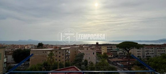 2 bedrooms Apartment in Ercolano, Italy No. 329748 2