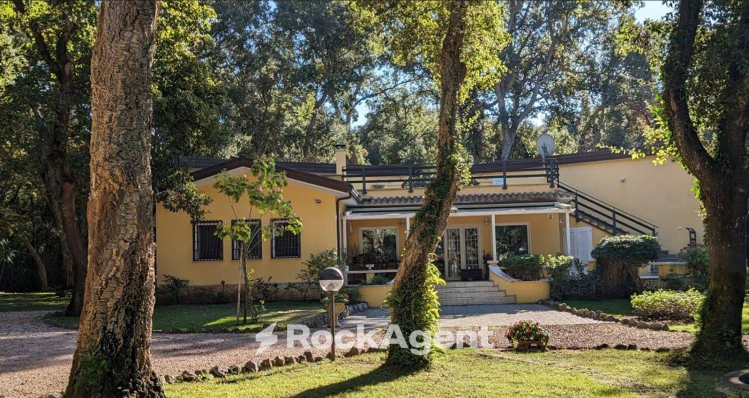 3 Schlafzimmer Villa in Sabaudia, Italy, Nr. 304890