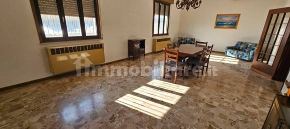 3 Schlafzimmer Villa in Medolla, Italy, Nr. 98816 3