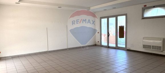 2 rooms Commercial property in Rome, Italy No. 266440 15
