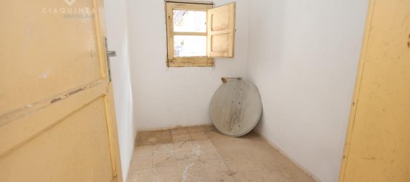 3-salle Maison à Palagonia, Italy No. 230983 22