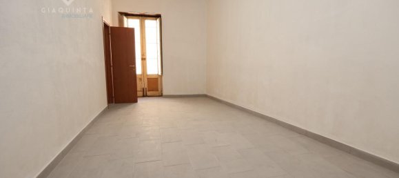 3-salle Maison à Palagonia, Italy No. 230983 14