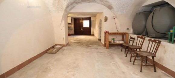 3-salle Maison à Palagonia, Italy No. 230983 27