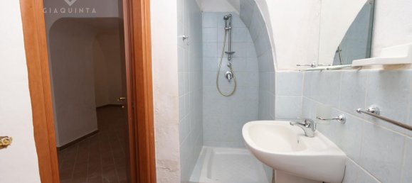 3-salle Maison à Palagonia, Italy No. 230983 9