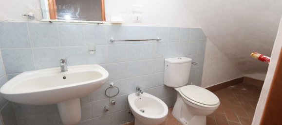 3-salle Maison à Palagonia, Italy No. 230983 8