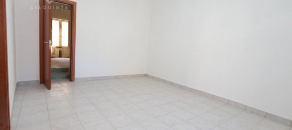 3-salle Maison à Palagonia, Italy No. 230983 13