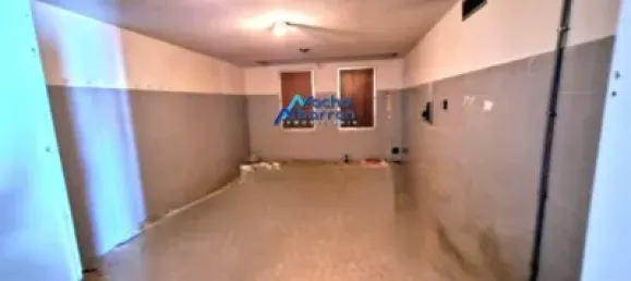 289m² Office in Badajoz, Spain No. 153918 7