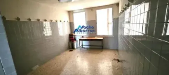 289m² Office in Badajoz, Spain No. 153918 6