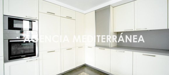 5 bedrooms House in Valencia, Spain No. 186008 3