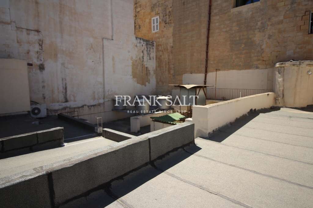  Factory in Valletta, Malta No. 13400