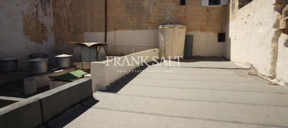  Factory in Valletta, Malta No. 13400 8