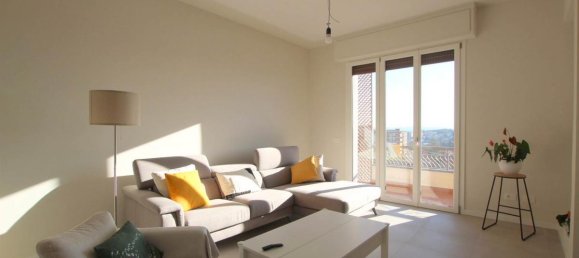 2 Schlafzimmer Wohnung in Siena, Italy, Nr. 1549 8