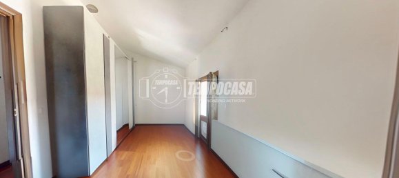 4 bedrooms Duplex in Cadeo, Italy No. 325276 15