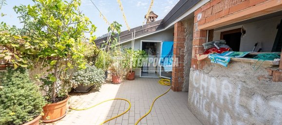 4 bedrooms Duplex in Cadeo, Italy No. 325276 18