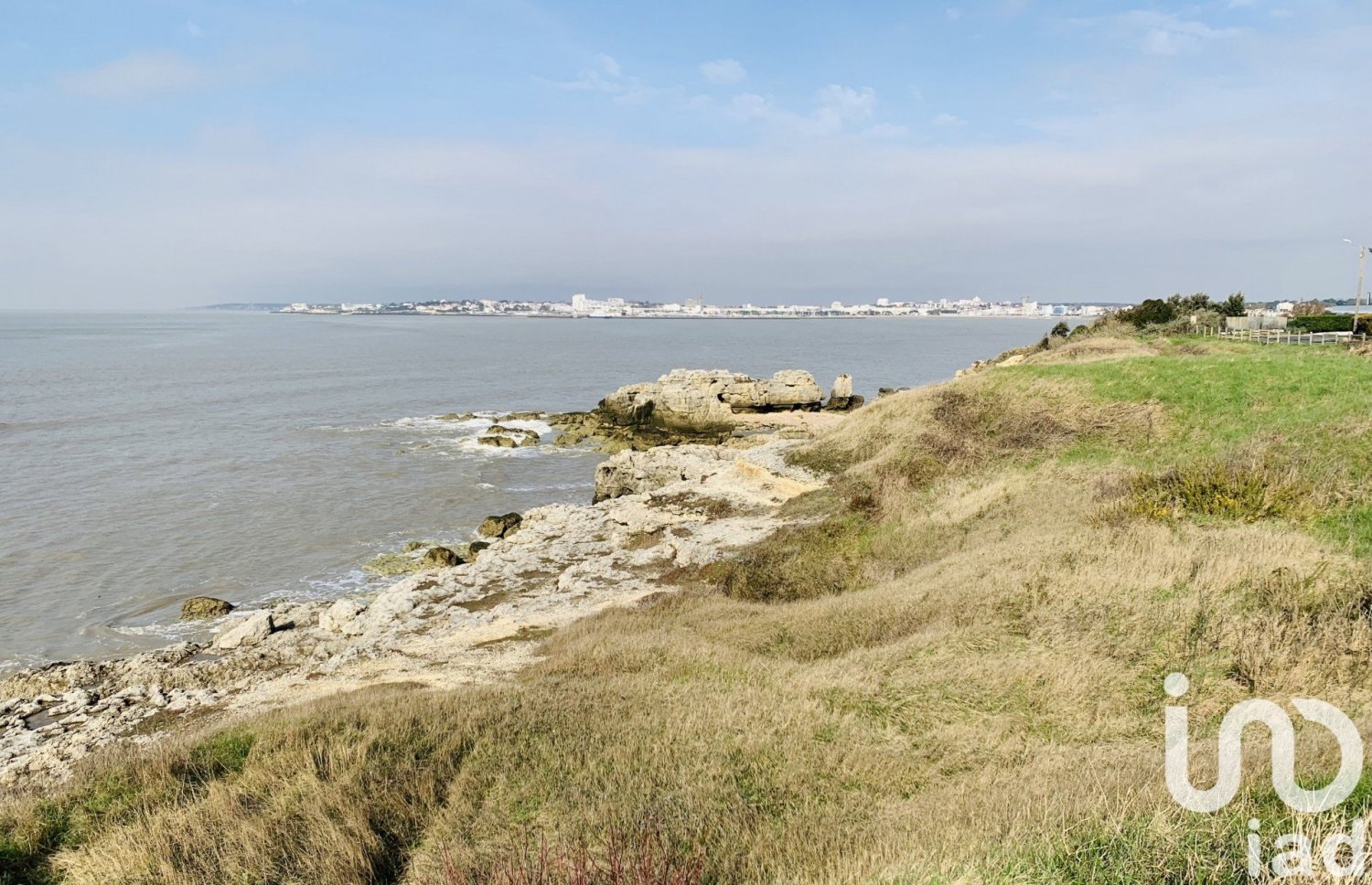 468m² Land in Saint-Georges-de-Didonne, France No. 108859