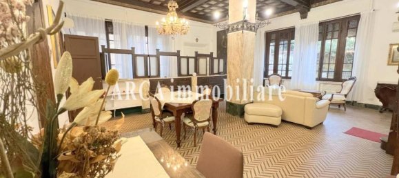 7 rooms Villa in Pietrasanta, Italy No. 40198 3