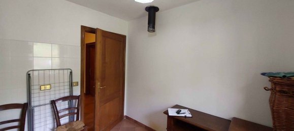 4 rooms House in Poppi, Italy No. 209361 8