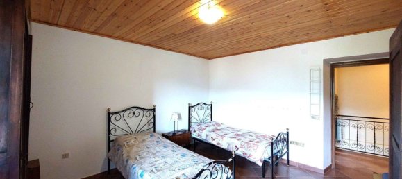 4 rooms House in Poppi, Italy No. 209361 4