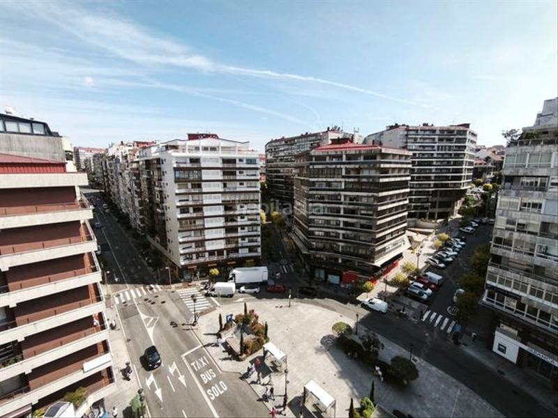 3 bedrooms Apartment in Vigo, Spain No. 209187