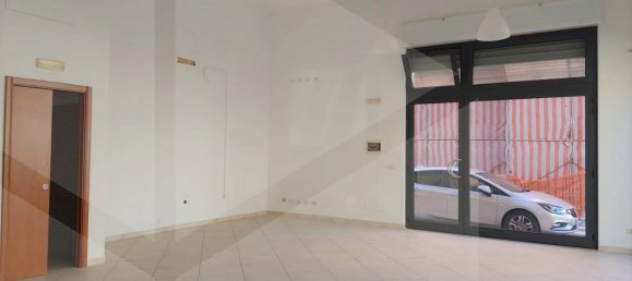 1 room Commercial property in Monopoli, Italy No. 27834 3
