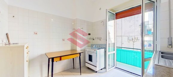 3 rooms Apartment in Rome, Italy No. 201881 8