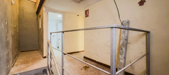 Gewerbliche Immobilie in Horta-Guinardo, Spain 236m², Nr. 174004 12