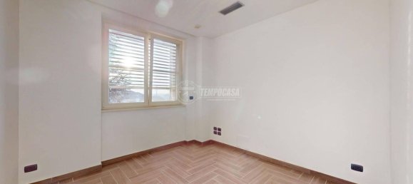 Apartamento de 2 dormitorios en Bra, Italy No. 74056 11