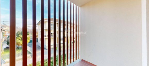 Apartamento de 2 dormitorios en Bra, Italy No. 74056 18