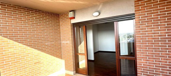 Квартира с 3 спальнями в Фьюмичино, Италия № 321603 2