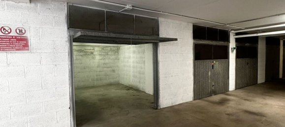 Квартира с 3 спальнями в Фьюмичино, Италия № 321603 17